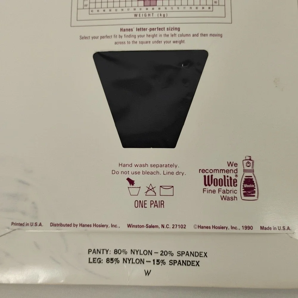 Hanes 1990 Silk Reflections Silky Dots Control Top 741 AB Classic Navy Pantyhose